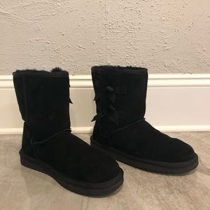 Koolaburra by UGGS short women’s winter boots